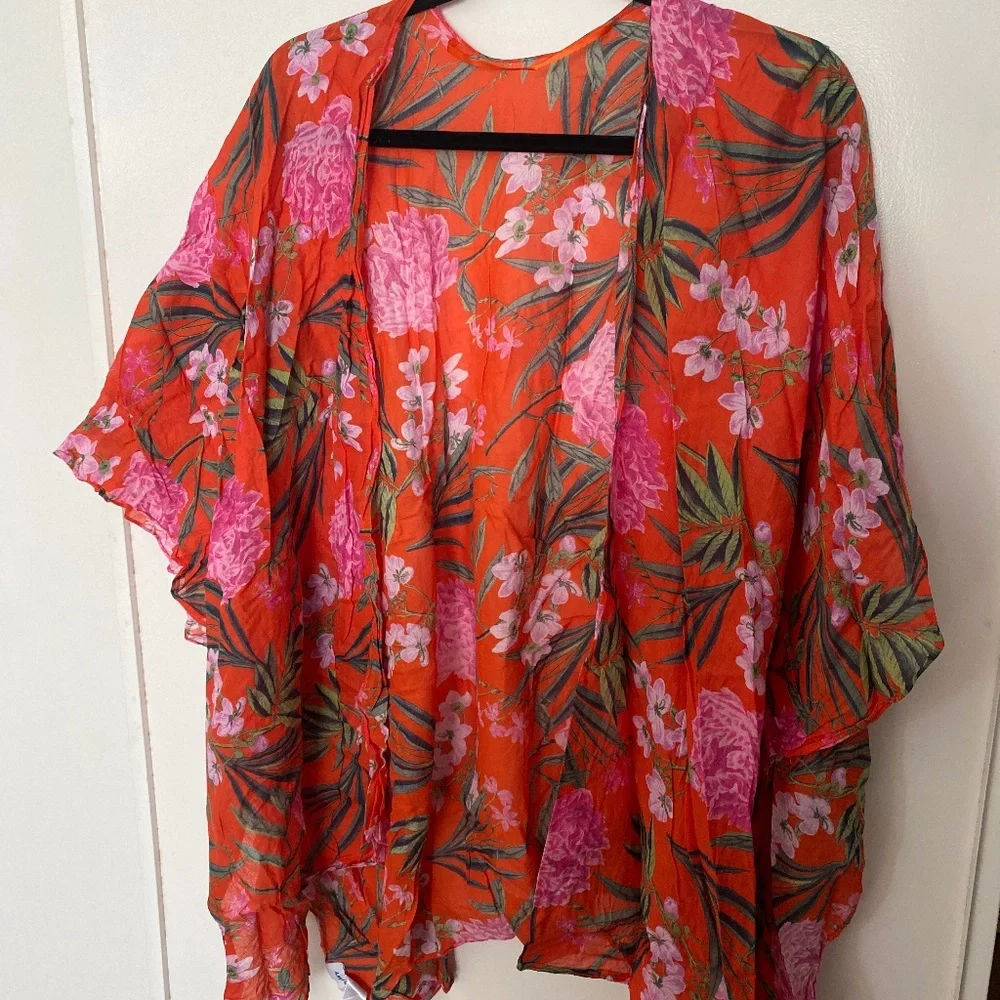 Hawaiian cover up - Picture 1 of 1
